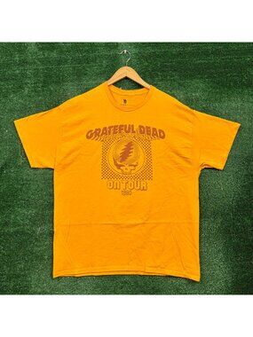 Grateful Dead On Tour 1980 Rock Band T-Shirt Size Large